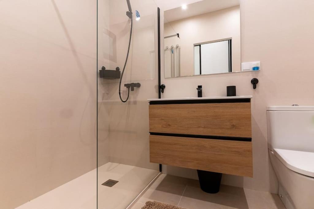 Apartamento Nuevo En El Centro De Елче Екстериор снимка