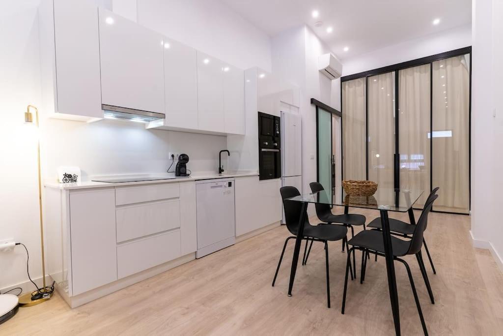 Apartamento Nuevo En El Centro De Елче Екстериор снимка